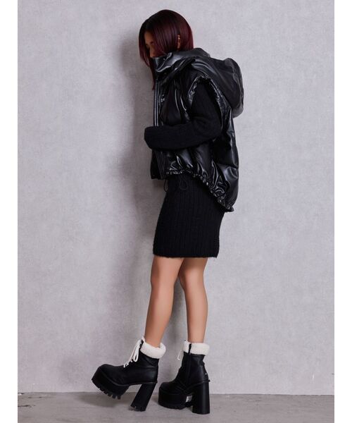 GYDA（ジェイダ）の「TANK SOLES BOAショートブーツ（ブーツ・レディース・ベージュ/ブラック・SMALL/MEDIUM/LARGE）」の21枚目の写真