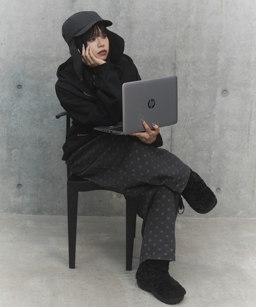 Figments(フィグメンツ)の「オールラウンドスターカーブデニム(デニムパンツ・レディース・ブラック・MEDIUM/SMALL)」の2枚目の写真