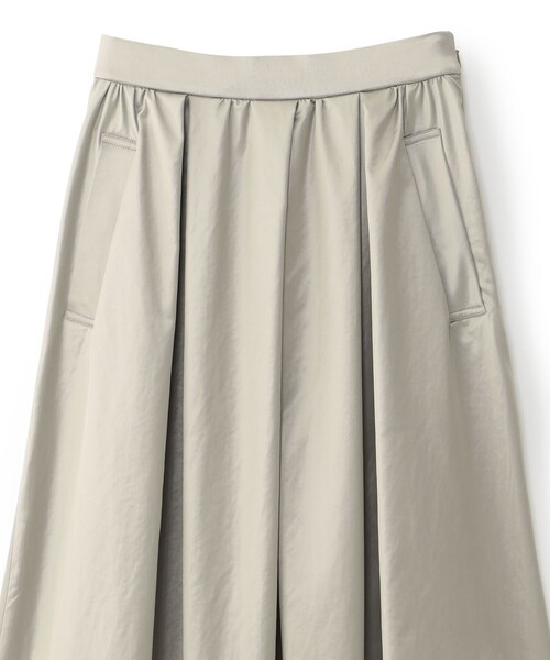 CAST:(キャストコロン)の「【CAST COLON】タックギャザーサテンスカート(スカート・レディース・ブラック/ベージュ・S/L/M)」の8枚目の写真