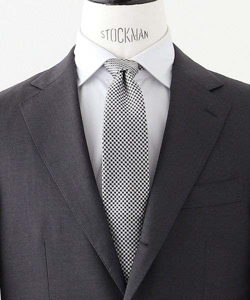 EDIFICE(エディフィス)の「AX ハウンドトゥースタイ(ネクタイ・メンズ・チャコールグレー・FREE)」の1枚目の写真