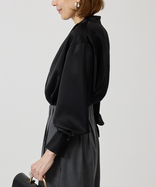 VERMEIL par iena（ヴェルメイユパーイエナ）の「タックドレープブラウス（シャツ/ブラウス・レディース・ブラック/アイボリー・FREE）」の4枚目の写真