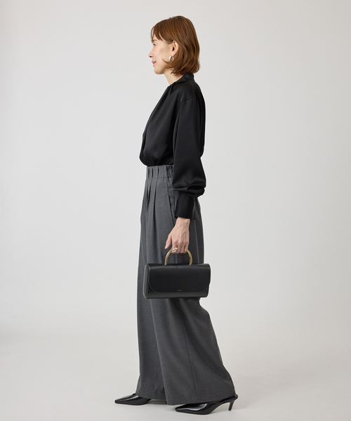 VERMEIL par iena（ヴェルメイユパーイエナ）の「タックドレープブラウス（シャツ/ブラウス・レディース・ブラック/アイボリー・FREE）」の10枚目の写真