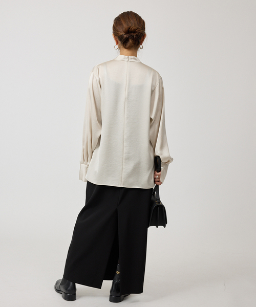 VERMEIL par iena（ヴェルメイユパーイエナ）の「タックドレープブラウス（シャツ/ブラウス・レディース・ブラック/アイボリー・FREE）」の17枚目の写真