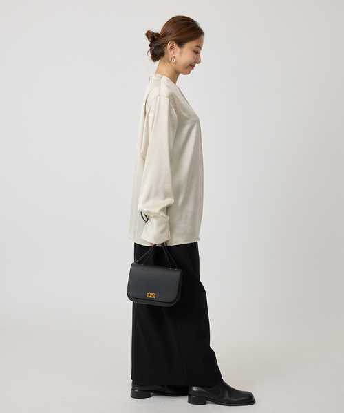 VERMEIL par iena（ヴェルメイユパーイエナ）の「タックドレープブラウス（シャツ/ブラウス・レディース・ブラック/アイボリー・FREE）」の18枚目の写真