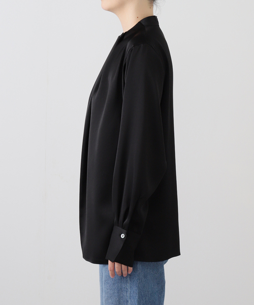 VERMEIL par iena（ヴェルメイユパーイエナ）の「タックドレープブラウス（シャツ/ブラウス・レディース・ブラック/アイボリー・FREE）」の21枚目の写真