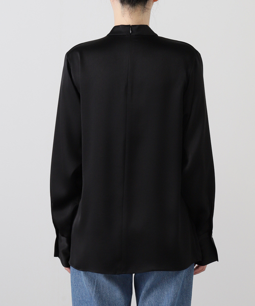 VERMEIL par iena（ヴェルメイユパーイエナ）の「タックドレープブラウス（シャツ/ブラウス・レディース・ブラック/アイボリー・FREE）」の22枚目の写真