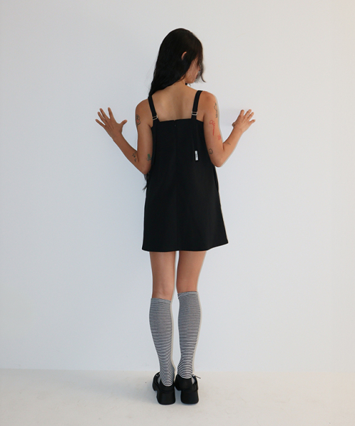 RONRON(ロンロン)の「SQUARE SUSPENDER DRESS BLACK(ワンピース・レディース・その他・FREE)」の5枚目の写真