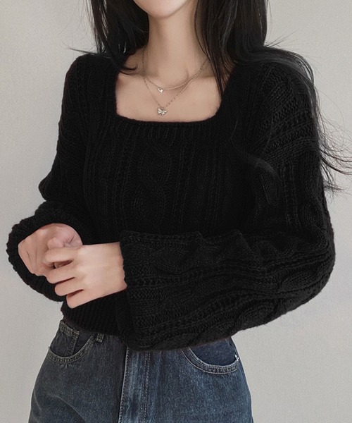 meJane（ミージェーン）の「スクエアネック ケーブルニットプルオーバー（ニット/セーター・レディース・ブラック/オフホワイト/グレー・FREE）」の2枚目の写真