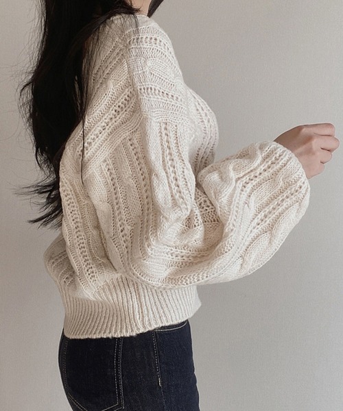 meJane（ミージェーン）の「スクエアネック ケーブルニットプルオーバー（ニット/セーター・レディース・ブラック/オフホワイト/グレー・FREE）」の6枚目の写真