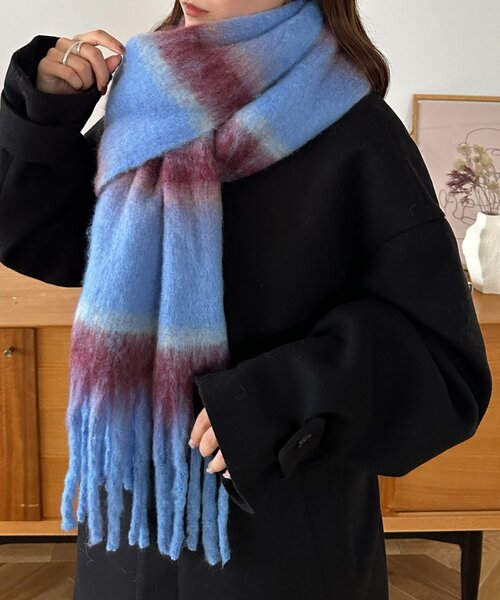 DISCOAT（ディスコート）の「太フリンジボーダーストール（ストール/ショール・レディース・アイボリー/ブルー/グリーン/オレンジ・FREE）」の17枚目の写真