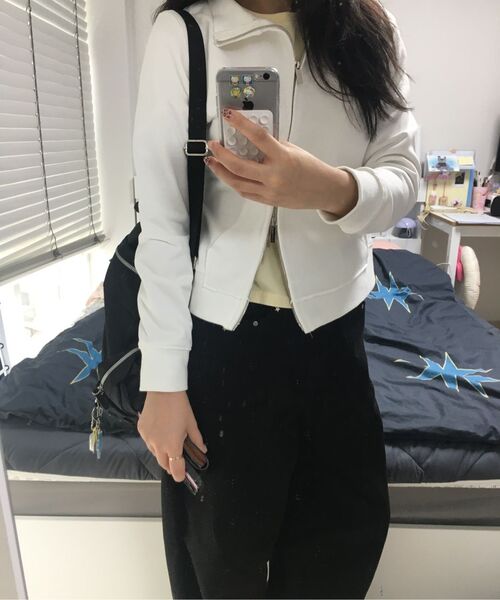 PARTIMENTO WOMEN(パルティメントウィメン)の「カットオフ93アシンメトリートラックジップアップ_オフホワイト(ナイロンジャケット・レディース・その他・SMALL/MEDIUM)」の9枚目の写真