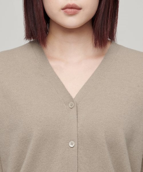 MUSINSA STANDARD WOMAN（ムシンサスタンダードウーマン）の「ウィメンズラムウールカーディガン[ベージュ]（カーディガン/ボレロ・レディース・その他・SMALL/X-SMALL）」の3枚目の写真