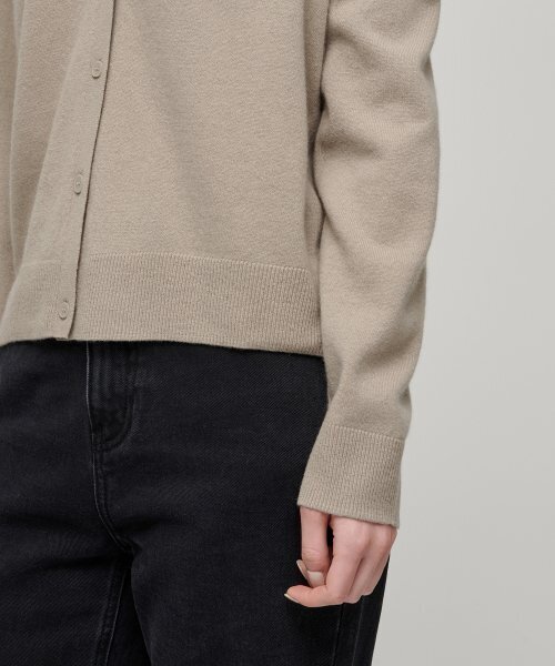 MUSINSA STANDARD WOMAN（ムシンサスタンダードウーマン）の「ウィメンズラムウールカーディガン[ベージュ]（カーディガン/ボレロ・レディース・その他・SMALL/X-SMALL）」の6枚目の写真