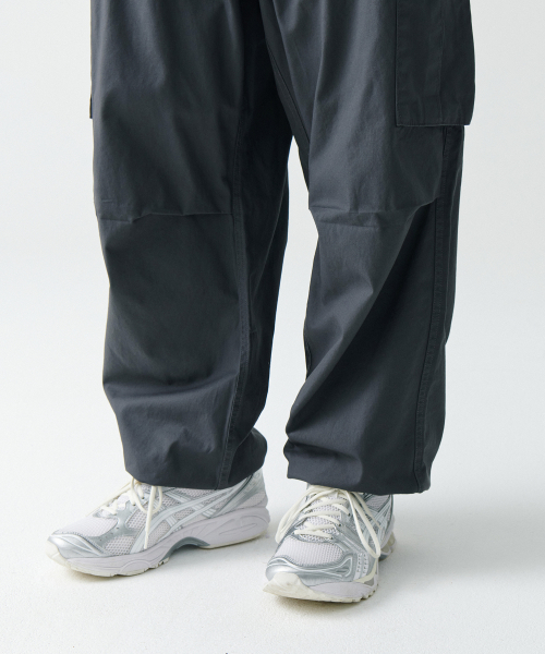 MUSINSA STANDARD（ムシンサスタンダード）の「[シティレジャー] ワイドベルトカーゴパンツ [グレー]（その他パンツ・メンズ・その他・38/40/42/27/29/31/26/28/30/32/34/36）」の11枚目の写真