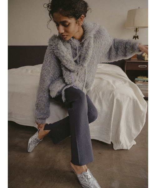 ELCHELE(エルチェレ)の「FUR KNIT ZIP HOODIE(ニット/セーター・レディース・ライトグレー/ブラウン/ブラック・FREE)」の11枚目の写真
