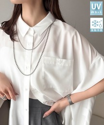 【接触冷感・UVカット機能付き】着るだけで、見返り美人。バックタックデザイン胸ポケット付きドルマンスリーブシャツブラウス