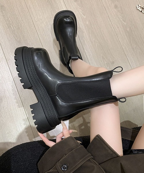 lulufa(ルルファ)の「フェイクレザーサイドゴアブーツ/厚底/プラットフォームブーツ(ブーツ・レディース・ブラック・MEDIUM/LARGE)」の8枚目の写真