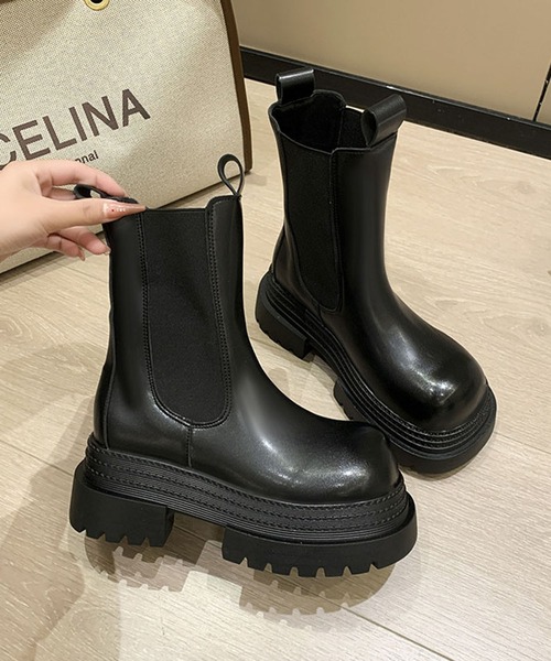 lulufa(ルルファ)の「フェイクレザーサイドゴアブーツ/厚底/プラットフォームブーツ(ブーツ・レディース・ブラック・MEDIUM/LARGE)」の12枚目の写真