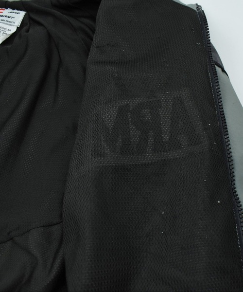 MILITARY（ミリタリー）の「【USED】U.S.ARMY ナイロン トレーニング ジャケット（ナイロンジャケット・メンズ・セージグリーン・X-LARGE）」の10枚目の写真