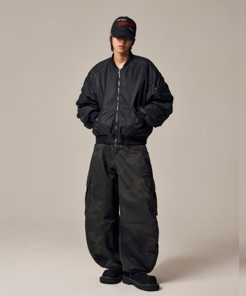 IDWS(アイドンワナセル)の「Plane Shirring Ma-1 Black(ブルゾン・レディース・その他・2/1)」の4枚目の写真