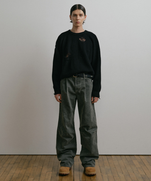 DUSTYWHITE（ダスティーホワイト）の「BLACK LOOSE FIT DESTROYED WOOL KNIT SWEATER（ニット/セーター・メンズ・その他・LARGE/MEDIUM）」の6枚目の写真