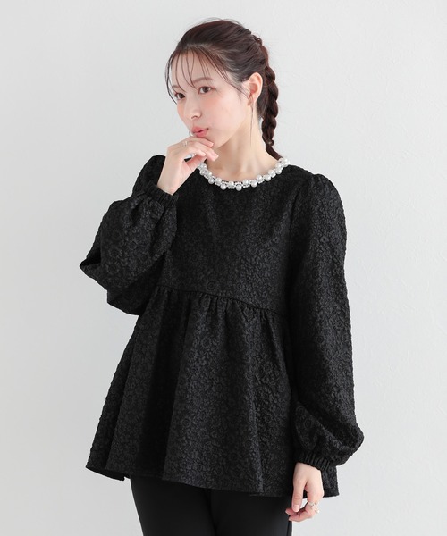 Fit more(フィットモア)の「パールネックフラワージャガードトップス(その他トップス・レディース・ブルー/ブラック/クリーム・FREE)」の5枚目の写真
