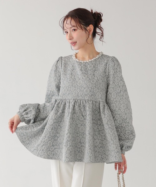 Fit more(フィットモア)の「パールネックフラワージャガードトップス(その他トップス・レディース・ブルー/ブラック/クリーム・FREE)」の8枚目の写真