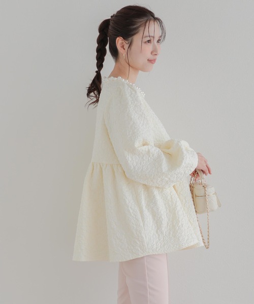 Fit more(フィットモア)の「パールネックフラワージャガードトップス(その他トップス・レディース・ブルー/ブラック/クリーム・FREE)」の16枚目の写真