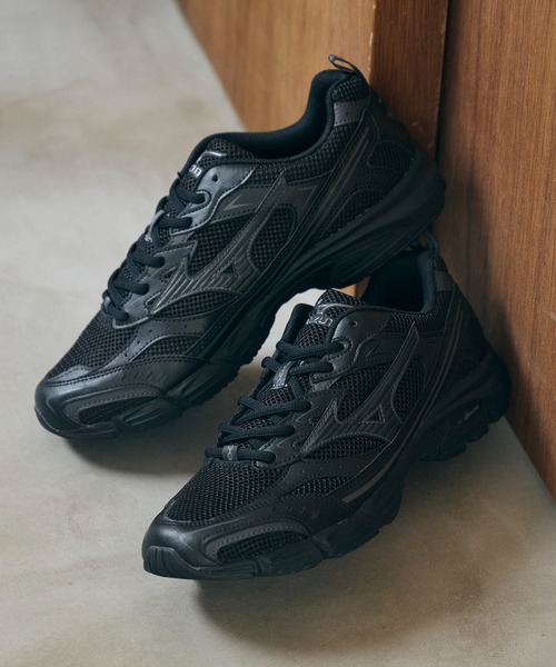 MIZUNO（ミズノ　）の「【MIZUNO】MXR D1GA2451 スニーカー（スニーカー・レディース・オフホワイト/ブラック・23cm/25cm/24.5cm/24cm/23.5cm）」の2枚目の写真