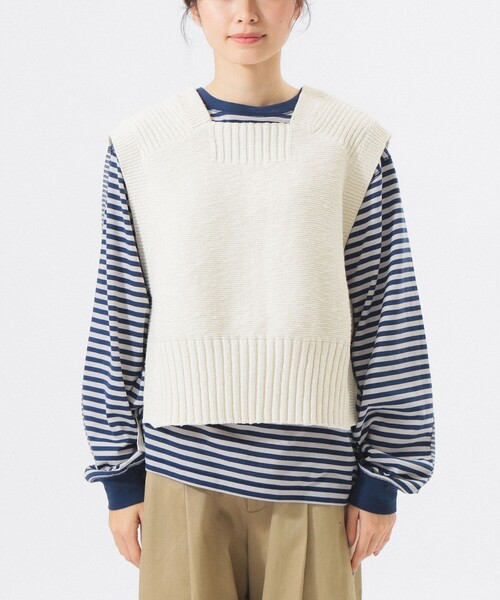 BEAMS BOY（ビームスボーイ）の「サイド リボン レッドクロス ベスト（ベスト・レディース・ホワイト系その他7/チャコールグレー・ONE SIZE）」の4枚目の写真