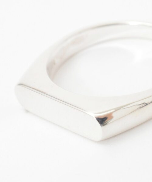 Tiara(ティアラ)の「【SYMPATHY OF SOUL/シンパシーオブソウル】Thin Signet Ring(リング・レディース・シルバー・FREE)」の3枚目の写真