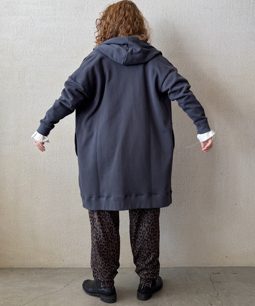 JOURNAL STANDARD LUXE（ジャーナルスタンダード　ラックス）の「【SOIL】FRENCH TERRY HOODED CARDIGAN（カーディガン/ボレロ・レディース・チャコールグレー/ベージュ・FREE）」の22枚目の写真