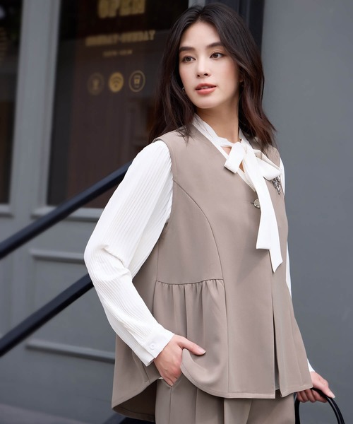 DRESS PLUS(ドレスプラス)の「万能ペプラムパンツセットアップ(セットアップ・レディース・ブラック/ブラウン/ネイビー・M/L)」の17枚目の写真