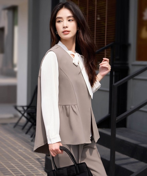 DRESS PLUS(ドレスプラス)の「万能ペプラムパンツセットアップ(セットアップ・レディース・ブラック/ブラウン/ネイビー・M/L)」の19枚目の写真