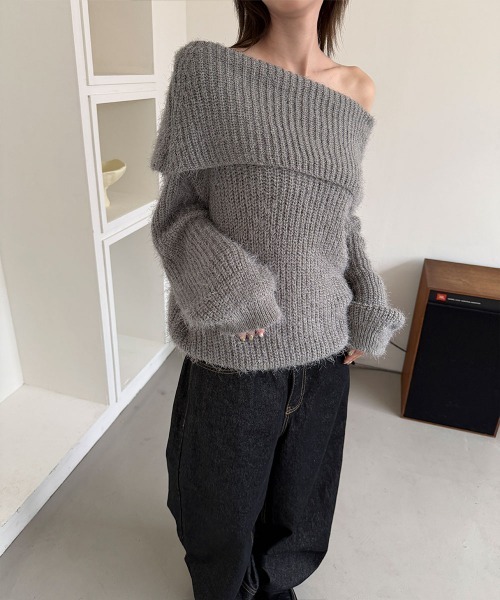 4INT.(フォイント)の「アンゴラタッチ オフショルダー ルーズシルエット ニット トップス(ニット/セーター・レディース・カーキ/ブラック/グレー/クリーム・FREE)」の8枚目の写真
