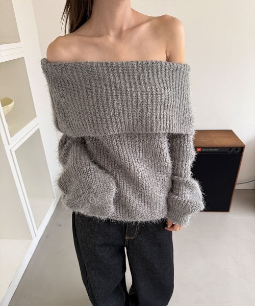 4INT.(フォイント)の「アンゴラタッチ オフショルダー ルーズシルエット ニット トップス(ニット/セーター・レディース・カーキ/ブラック/グレー/クリーム・FREE)」の13枚目の写真