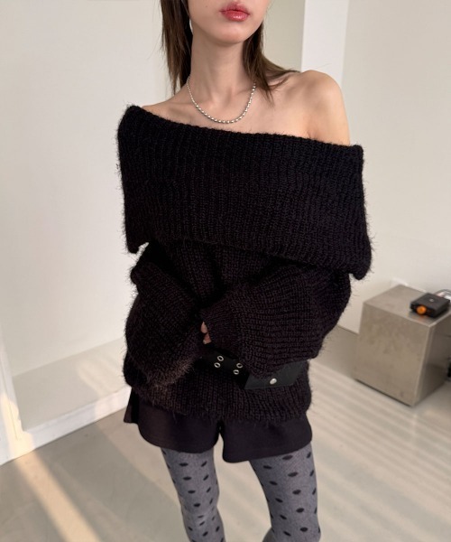 4INT.(フォイント)の「アンゴラタッチ オフショルダー ルーズシルエット ニット トップス(ニット/セーター・レディース・カーキ/ブラック/グレー/クリーム・FREE)」の19枚目の写真