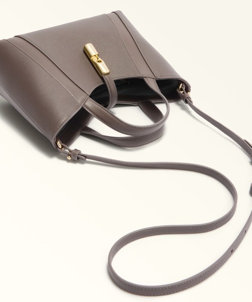 FURLA(フルラ)の「フルラ ゴッチャ (Furla Goccia) トートバッグ S(トートバッグ・レディース・カーキ/ネイビー/チャコールグレー・ONE SIZE)」の10枚目の写真