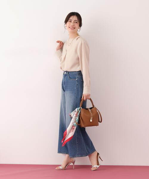 PINKY&DIANNE(ピンキーアンドダイアン)の「◆ダブルサテンレイヤードブラウス(シャツ/ブラウス・レディース・ベージュ/ブラック・38/36)」の11枚目の写真