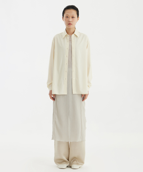 YOUTH(ユース)の「Cut-Off Loosed Shirt - Ivory(シャツ/ブラウス・レディース・その他・S/M/L)」の2枚目の写真