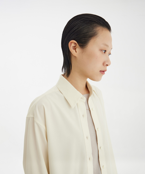 YOUTH(ユース)の「Cut-Off Loosed Shirt - Ivory(シャツ/ブラウス・レディース・その他・S/M/L)」の4枚目の写真