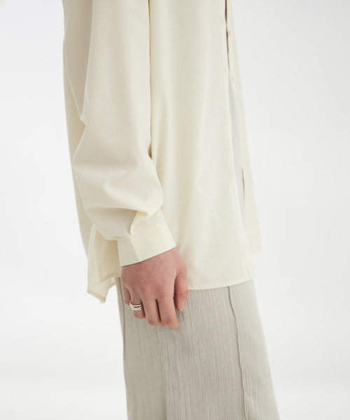 YOUTH(ユース)の「Cut-Off Loosed Shirt - Ivory(シャツ/ブラウス・レディース・その他・S/M/L)」の5枚目の写真