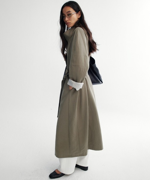 Bie(ビエ)の「スタンドカラー ロングコート(その他アウター・レディース・カーキ/ブラウン・M/S)」の21枚目の写真