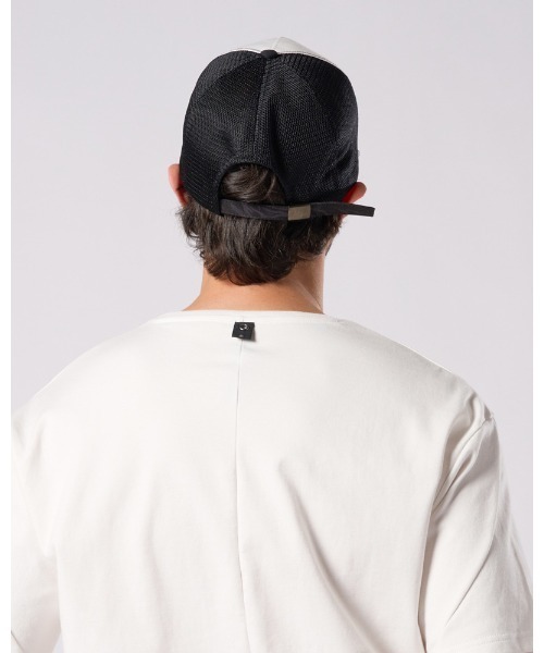 wjk（ダヴルジェイケイ）の「wave cut-off mesh cap（キャップ・メンズ・ブラック×ホワイト/ブラック・FREE）」の5枚目の写真