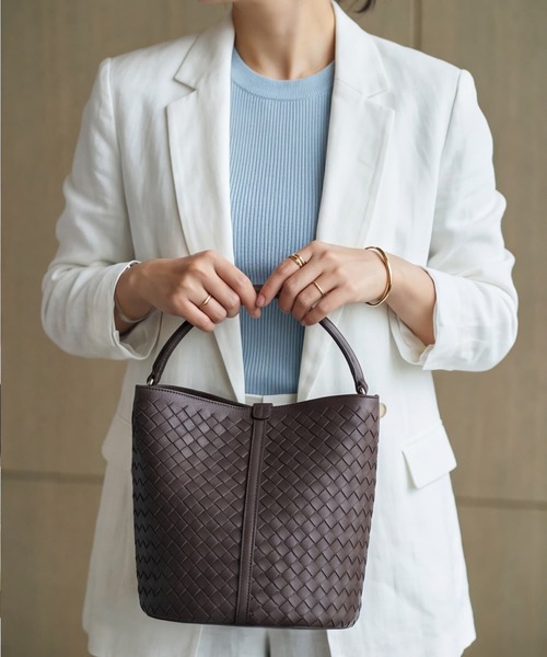 STYLE DELI(スタイルデリ)の「【DELI by】編み込みリアルレザーバケットバッグ(ショルダーバッグ・レディース・ブラック/ブラウン・FREE)」の4枚目の写真