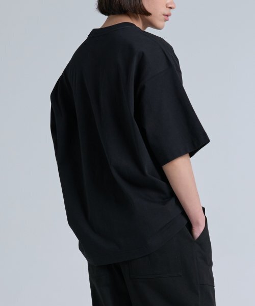 INTERSECTION（インターセッション）の「スペースツアーオーバーサイズTシャツ[ブラック]（Tシャツ/カットソー・メンズ・その他・1/2）」の2枚目の写真
