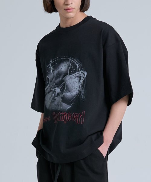 INTERSECTION（インターセッション）の「スペースツアーオーバーサイズTシャツ[ブラック]（Tシャツ/カットソー・メンズ・その他・1/2）」の3枚目の写真