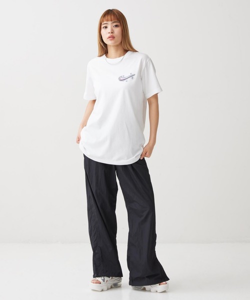 NIKE(ナイキ)の「ナイキ スポーツウェア ウィメンズ ルーズ ハイウエスト パラシュート パンツ / Nike Sportswear Women's Loose High-Waisted Parachute Pants IF0335-010 Black(その他パンツ・レディース・ブラック・M/L/XS/XL/S)」の4枚目の写真