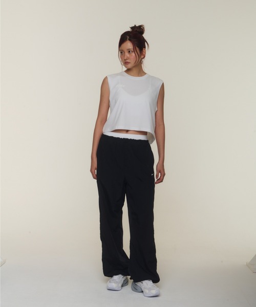 NIKE(ナイキ)の「ナイキ スポーツウェア ウィメンズ ルーズ ハイウエスト パラシュート パンツ / Nike Sportswear Women's Loose High-Waisted Parachute Pants IF0335-010 Black(その他パンツ・レディース・ブラック・M/L/XS/XL/S)」の13枚目の写真