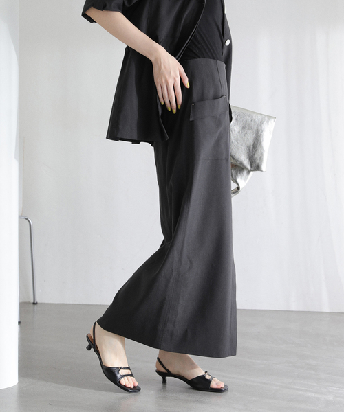 La TOTALITE(ラトータリテ)の「【洗える】リネン混タイトスカート(スカート・レディース・ブラック/アイボリー/スカイブルー・36/38)」の9枚目の写真